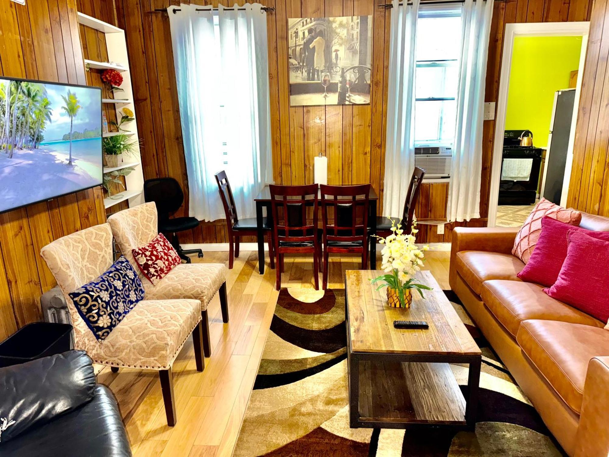 Appartamento Location, Location To Manhattan, 3 Bedroom Cozy Apt In Lic New York